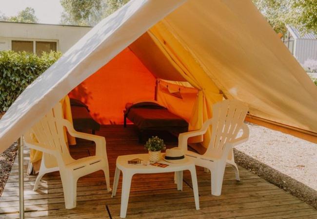 Camping Onlycamp Des Halles Decize Extérieur photo