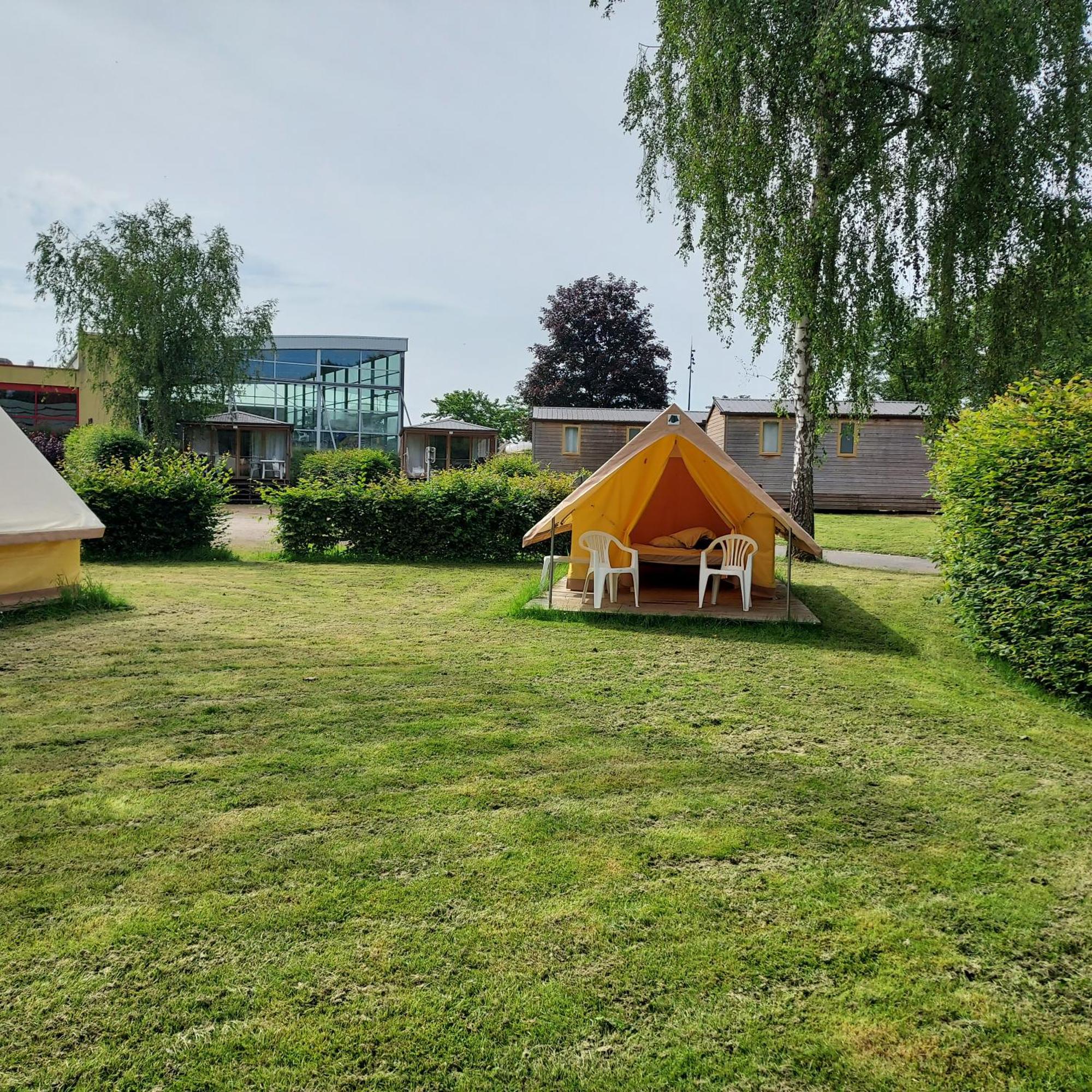 Camping Onlycamp Des Halles Decize Extérieur photo